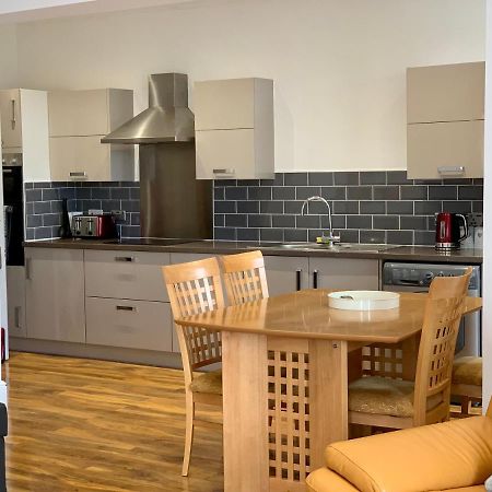Lytham St Annes, A Spacious, High End, One Bedroomed Apartment 5 Extérieur photo