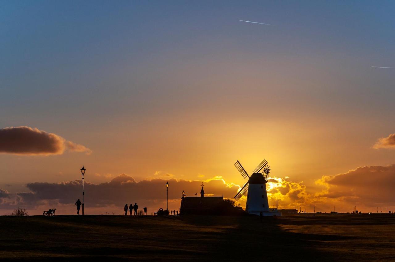 Lytham St Annes, A Spacious, High End, One Bedroomed Apartment 5 Extérieur photo